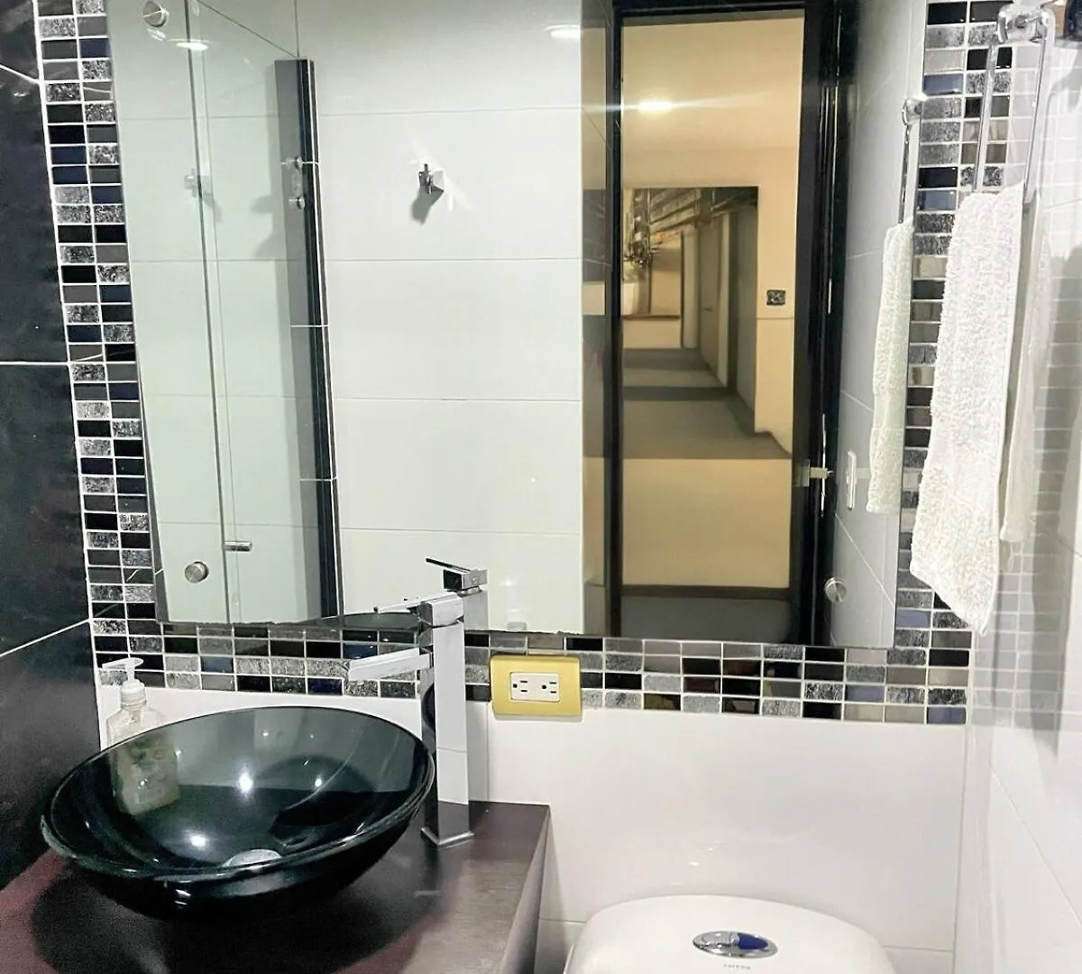 Apartamento En Laureles - Estadio Μεντεγίν 0*,